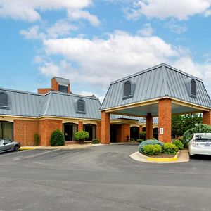 Best Western Staunton Inn